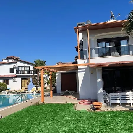 Fun&Sun Luxury River Villa With Amazing Landscape